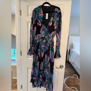 Nasty Gal Plus Size Floral Pleated Maxi Dress